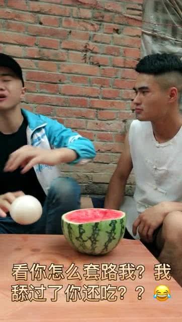 吃瓜的爆笑视频,笑料横生！吃瓜群众爆笑视频大盘点